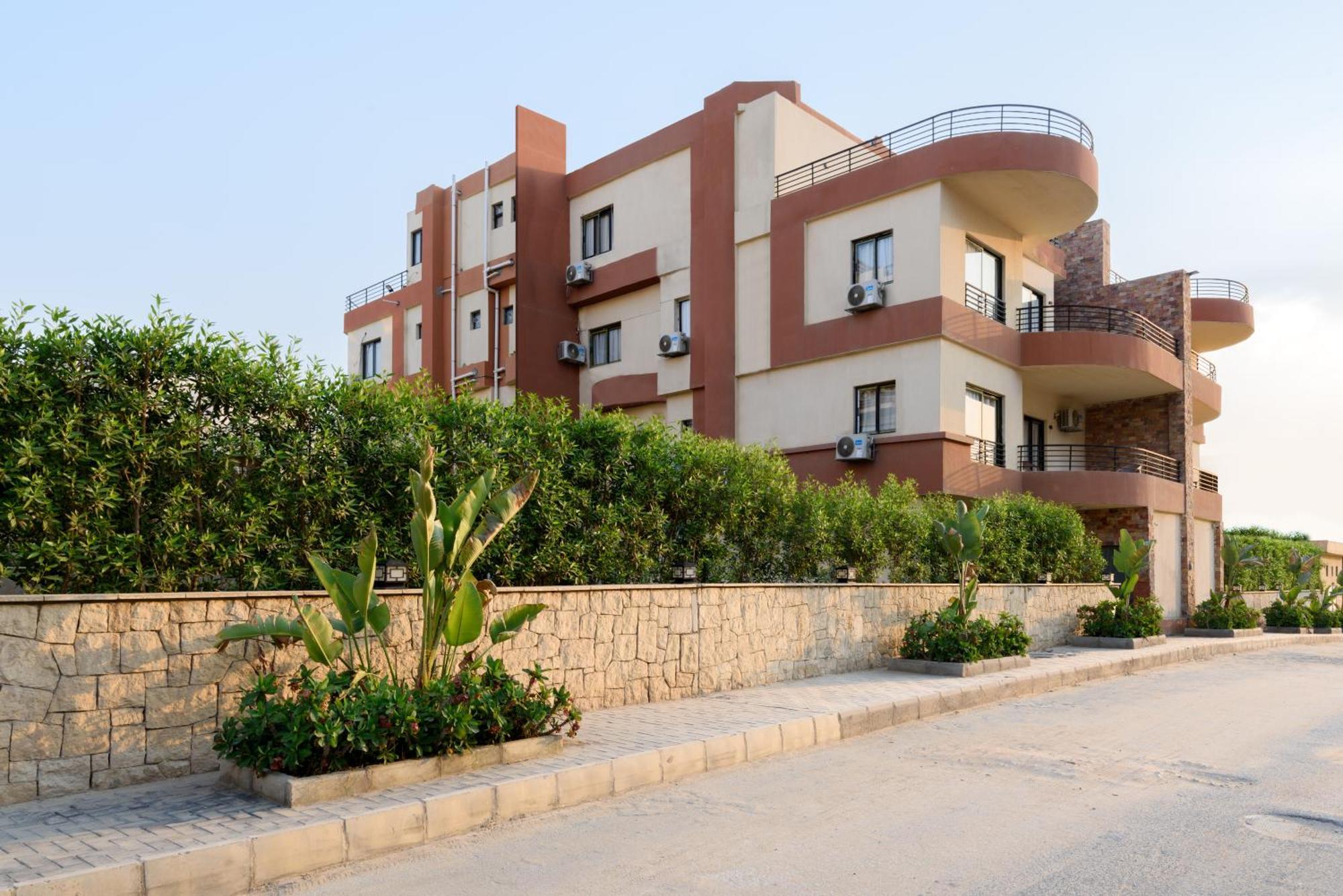 Travelholic Residence Golden Gates Kairo Exteriör bild